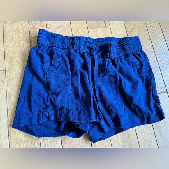 Old Navy - Shorts - Picture 1 of 5